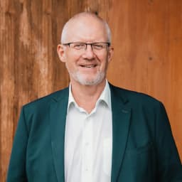 Dr. Thomas Reischauer, MBA