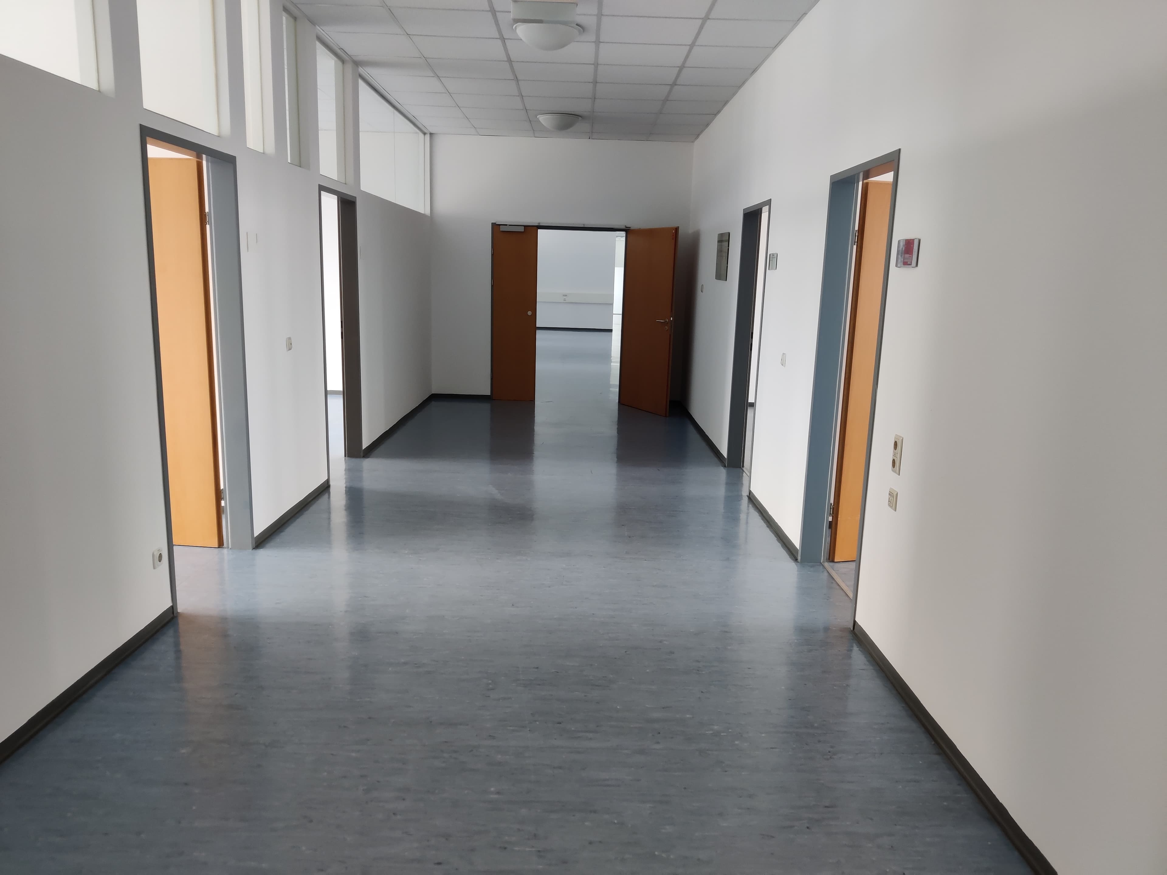 Flexible Bürostruktur auf ca. 1.416 m² – ideal für moderne Unternehmen im 3. OG BIZ mit Klima